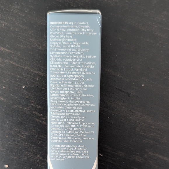 New Prime Prometics Color Changing Liquid Foundation - Picture 2 of 5